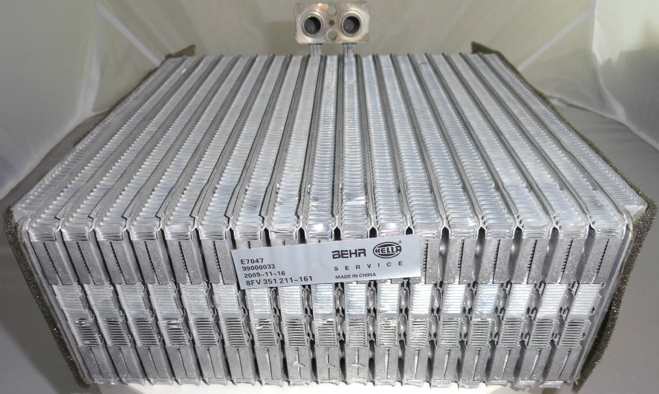 (1) BEHR HELLA SERVICE 8FV 351 211-161 AC Núcleo Evaporador, 1997-2005 AUDI A6 Foto 4 de 4