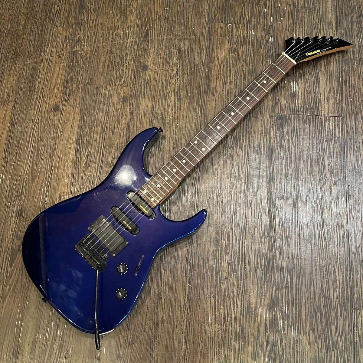 FERNANDES STJ-40 Limited Edition Electric Guitar Blue 1Volume 