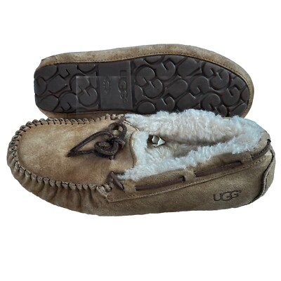UGG Chestnut Brown Suede Moccasin Slippers with Shearling UGG Dakota Moccasin Shoes Womens Size 7 Brown Suede  main image 2