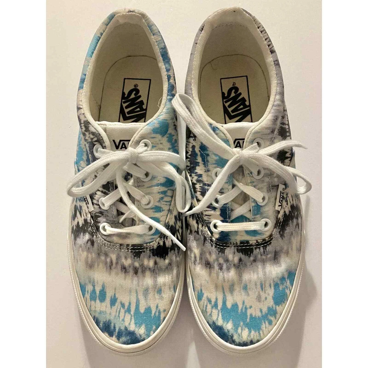 Blue tie hotsell vans