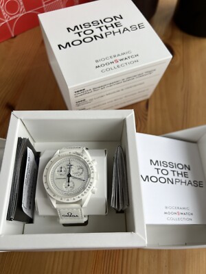 Omega Mission to Moonphase Snoopy by Swatch