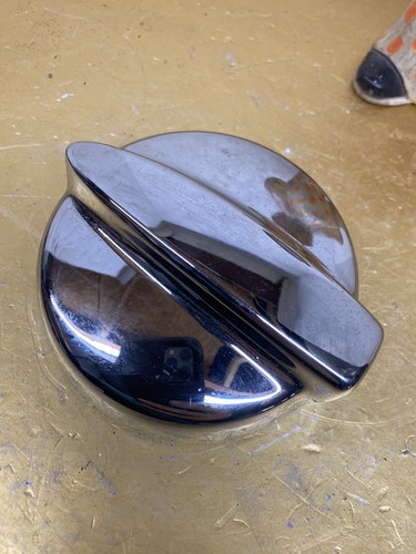 Mini Cooper S Fuel Gas Door Chrome R53 00-06 OEM 7 521 688 As Pictured - Picture 4 of 17
