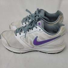 Nike Downshifter 6 Zapatos Mujer 6.5 Blanco Púrpura Tenis Atléticos Ligeros