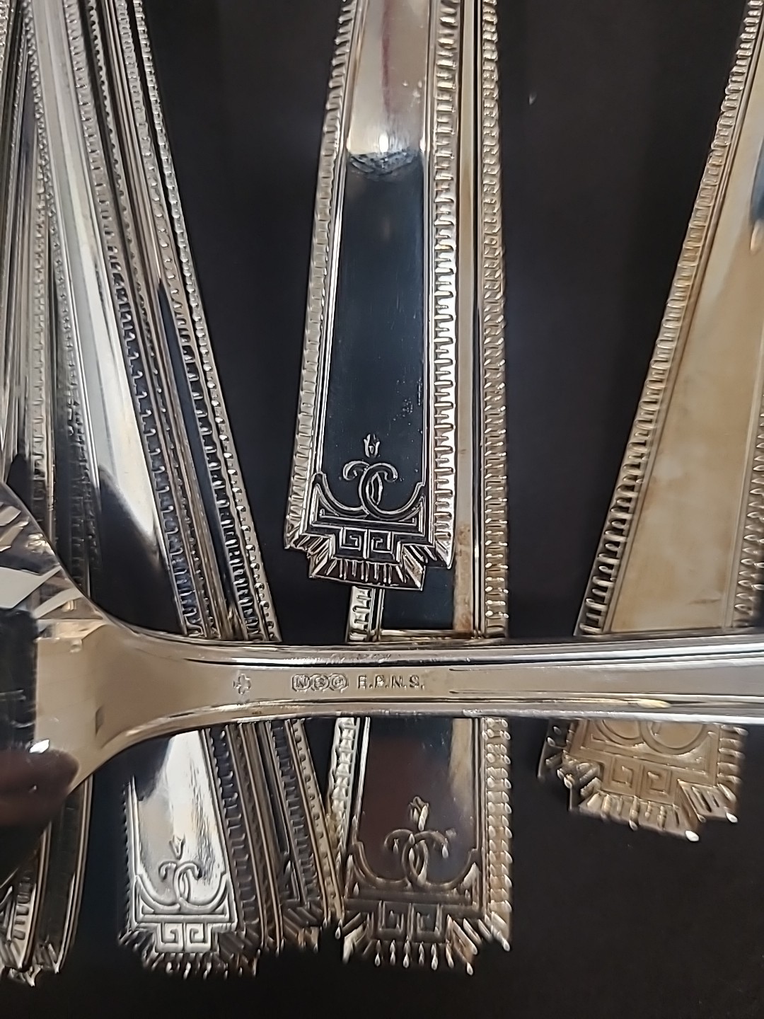 Vintage National Silver Company Sliver plate Silverware 62 Pcs Reed Barton Case