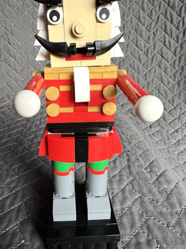 LEGO Seasonal Nutcracker 40254 Limited Edition Holiday Christmas COMPLETE - Picture 3 of 6
