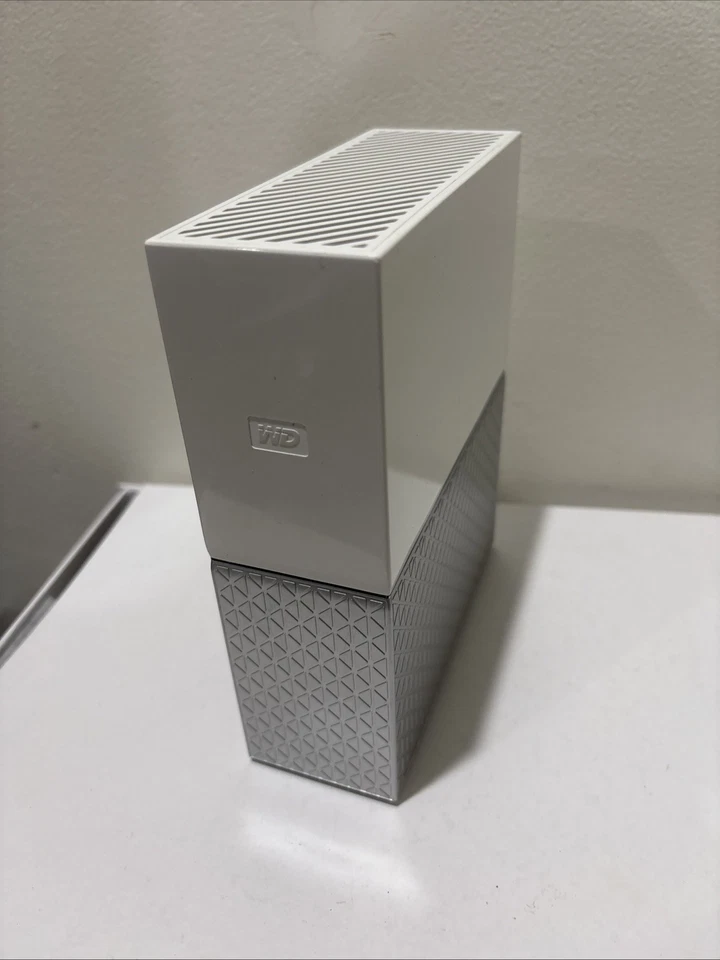 WD 2TB My Cloud Home Personal Cloud Storage WDBVXC0020HWT Turns On - Untested - image 4 of 4