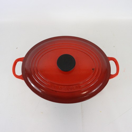 LE CREUSET Cherry Red Oval Cast Iron Enamel Lidded Casserole Dish 27 4.1L -OTL - Picture 7 of 15