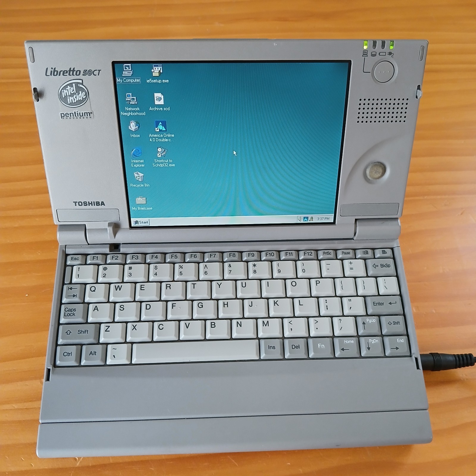 Toshiba Libretto 50CT Mini Laptop Win95 w/ Power, IO Adapter, Serial & PCMCIA