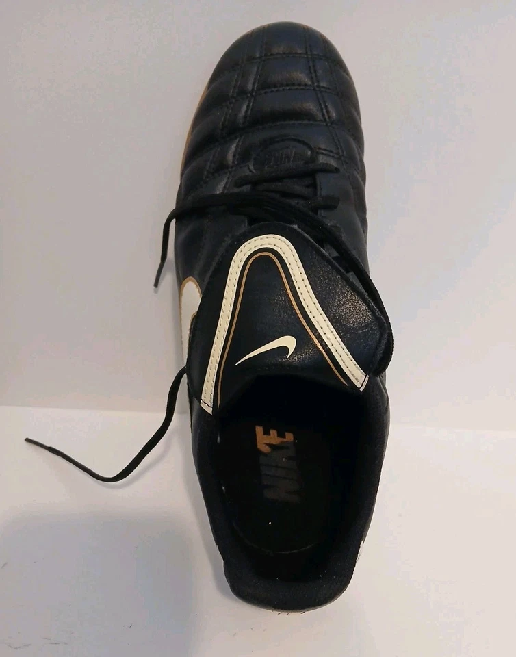 Nike Soccer Shoes 15 Black Turf Tiempo Natural III TF Football Boots 366207-018 - Image 4 of 4
