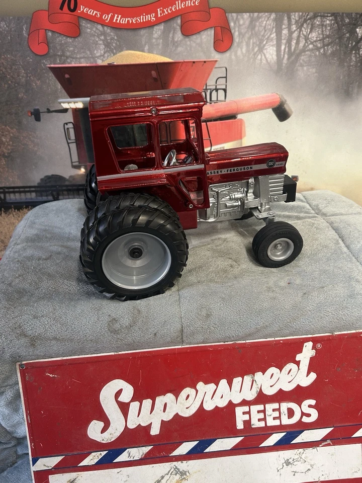 Ertl 1/16 Massey Ferguson 1080 Red Chrome Custom - Image 2 of 4