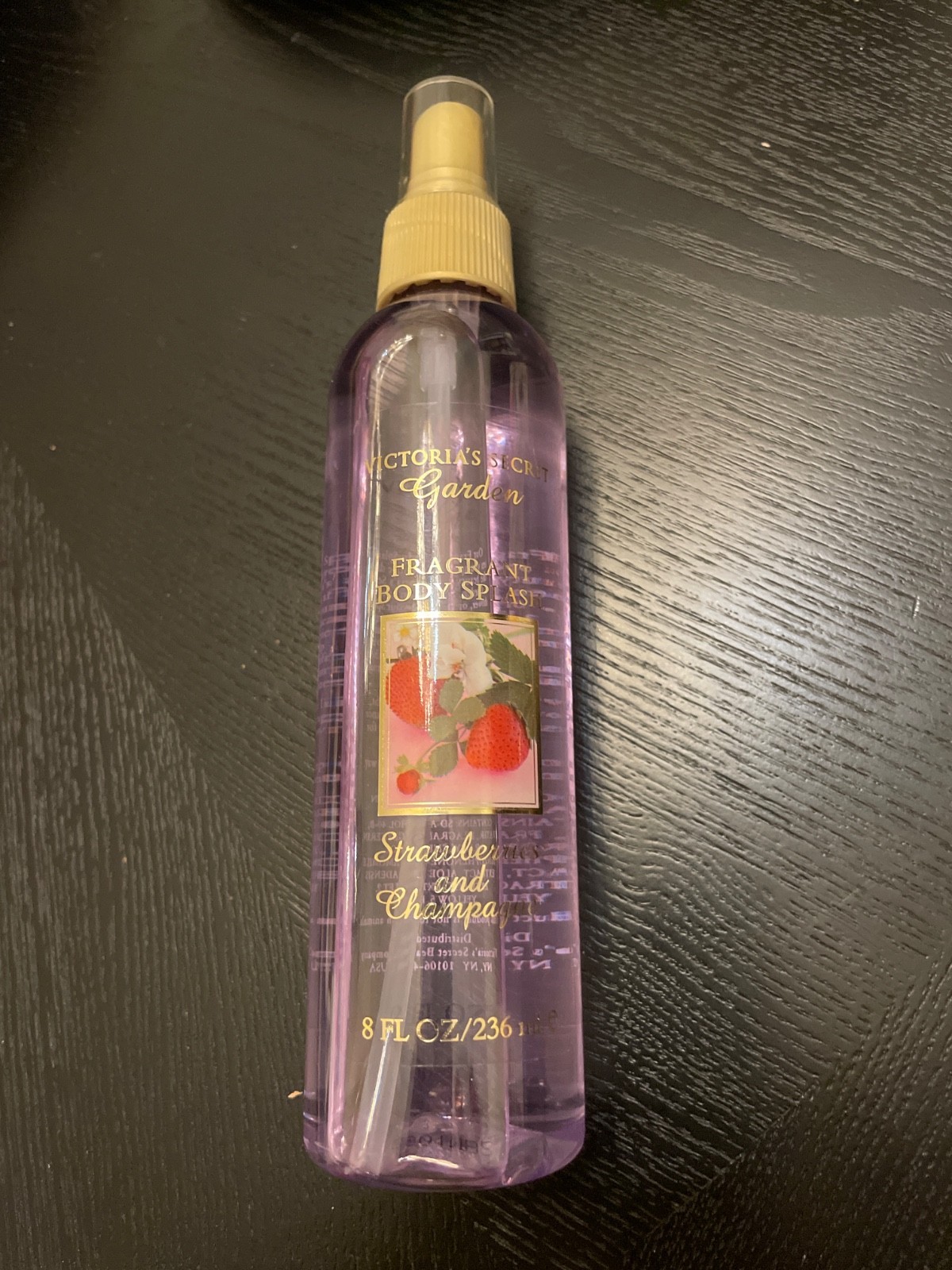 VICTORIA'S SECRET STRAWBERRIES & CHAMPAGNE - FRAGRANT BODY S