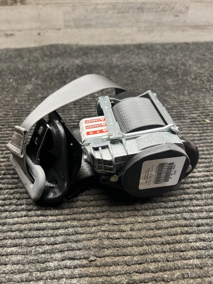 OEM Mopar ZF30BD5AD Front Outer Seat Belt - Image 2 of 4