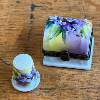 Limoges Peint Main Chest With Purple Flowers Holds Porcelain Thimble
