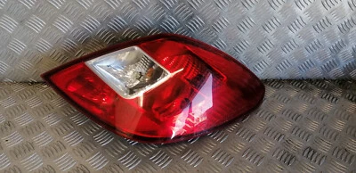 Feu arrière droit VALEO - OPEL Corsa IV (4) D PHASE 2 - Réf : 13269051 - Photo 1/4