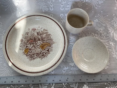 VTG NOS x9 Churchill Homespun Hedgerow 3pc Dishes Staffordshire Cottagecore