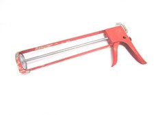 NEWBORN 1 QT CAULKING GUN, MODEL 125