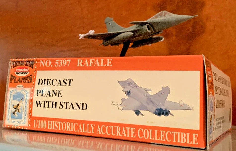 RAFALE. French, mach 2, 1321 mph. Die Cast Metal. 1:120 scale. New in Box. Mint - Image 2 of 4