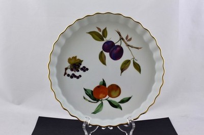 ROYAL WORCESTER EVESHAM  GOLD QUICHE 9'' - MINT