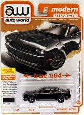 Auto World MODERN MUSCLE 2021 Dodge Challenger SRT Super Stock 1 5/B