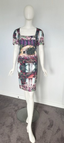 Moss & Spy Size 16 Scenic Print Short Sleeve Pencil Dress - Bild 2 von 12
