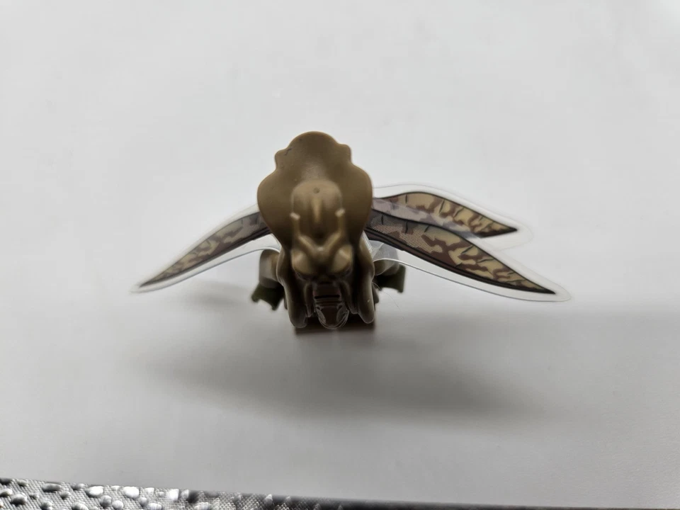 Lego Star Wars Minifigure: Poggle the Lesser Free Shipping  - Image 3 of 4