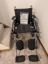 Medline K4 Basic Lightweight Elevating Wheelchair MDS806550E 