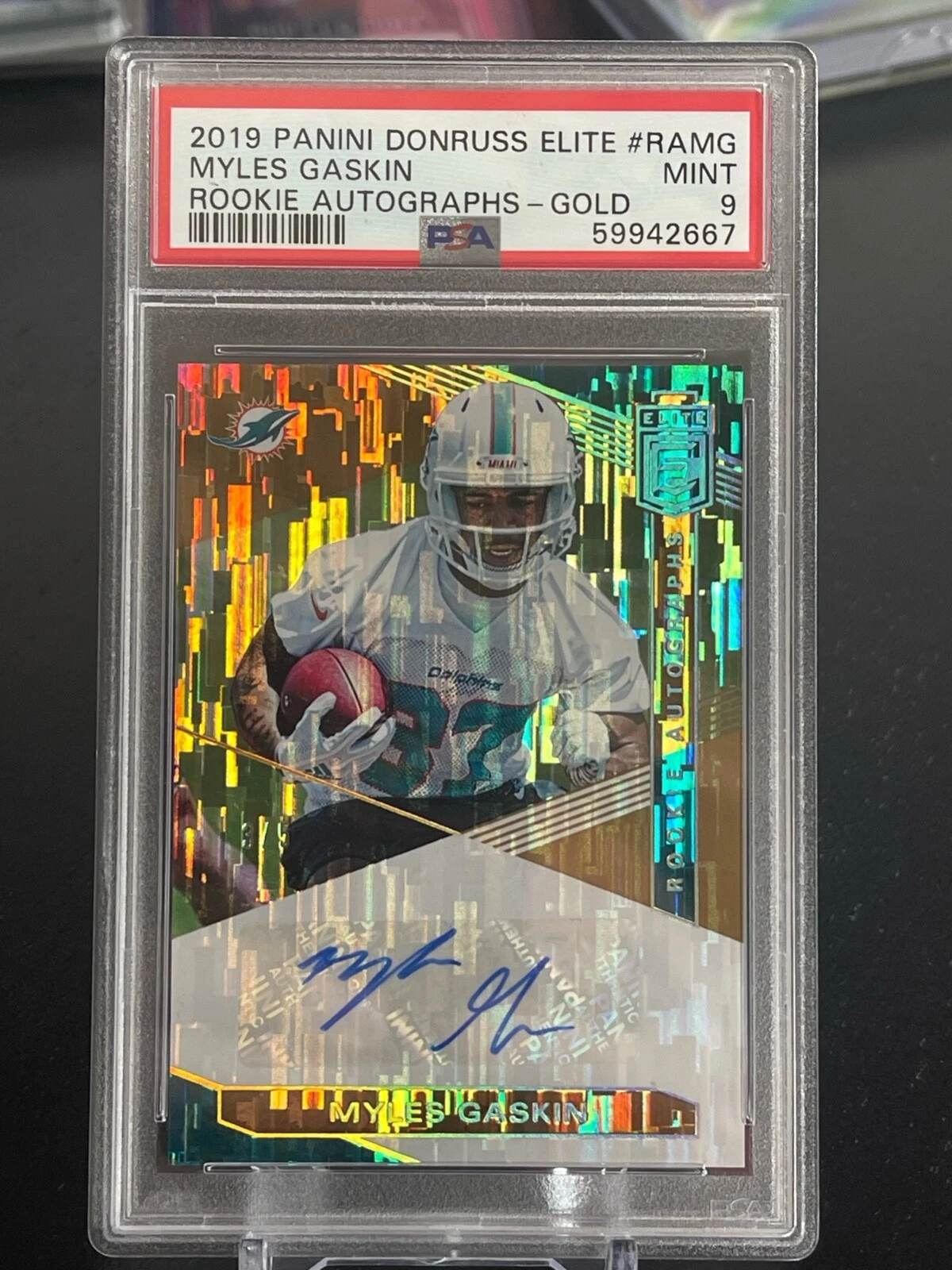 Myles Gaskin Panini Donruss Elite Rookie Autographs #RAMG Gold