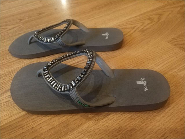 Women's Sanuk Ibiza Monaco Grey w/rhinestones Flip Flop Sandals Sz 7 | eBay
