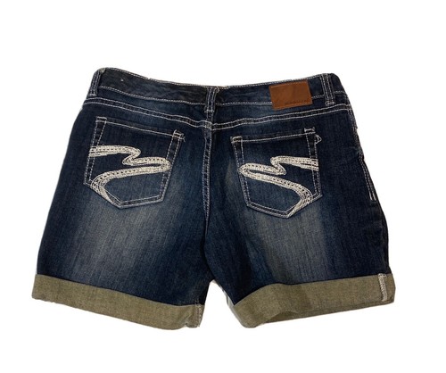 Maurices Curvy distressed jean shorts 