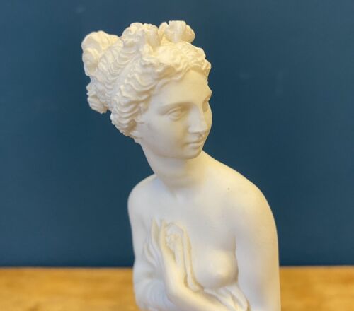 Vintage Venus Alabaster Figurine - Picture 3 of 7