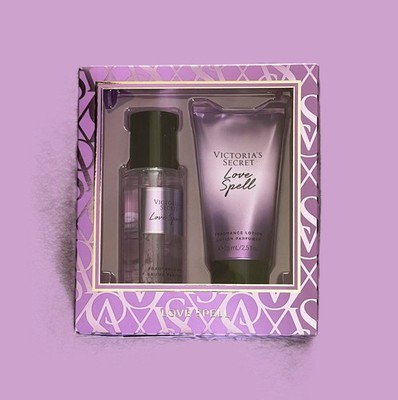 Victoria's Secret LOVE SPELL 2-teiliges Body Mist und Lotion Geschenkset