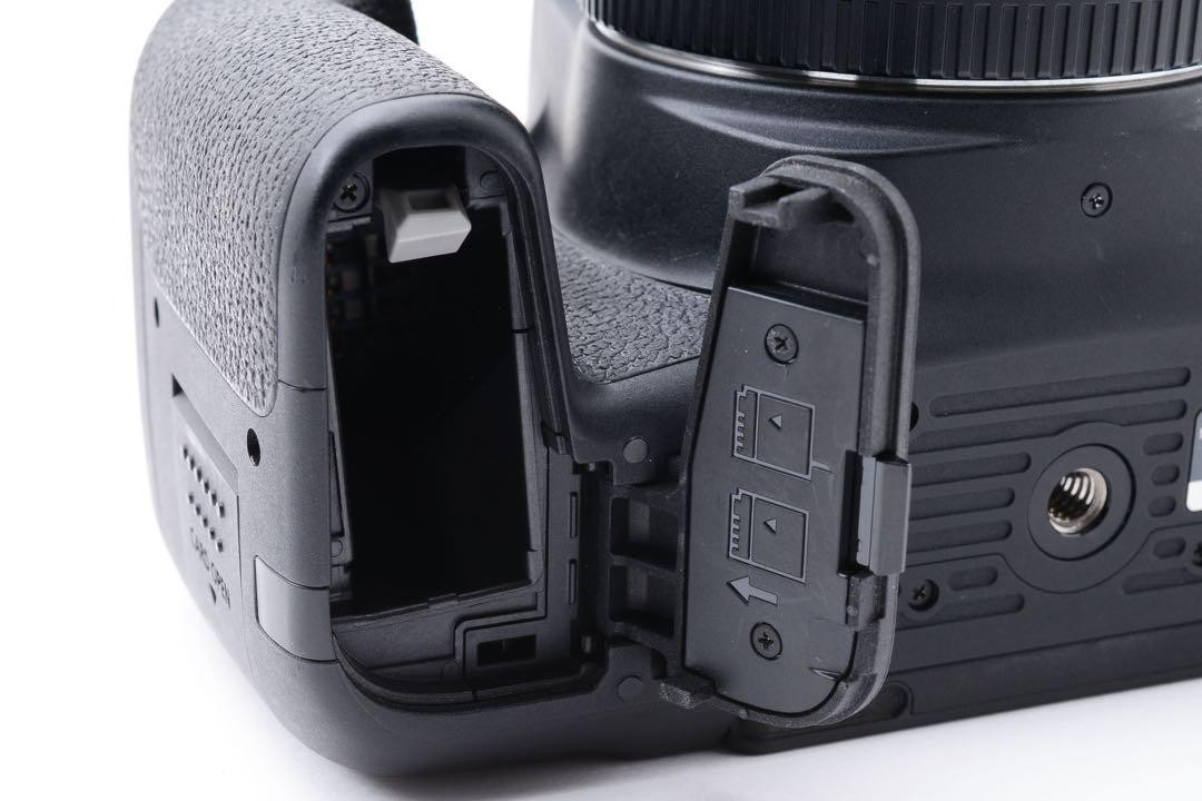 Canon Kiss X9i telephoto Lens Set Canon EF 75-300mm 322446 Canon Kiss X9i telephoto Lens Set Canon EF 75-300mm 322446