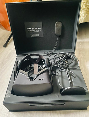 Oculus Rift VR-Headset schwarz für PC & Konsole mit Sensor, Kabeln, OVP, Koffer