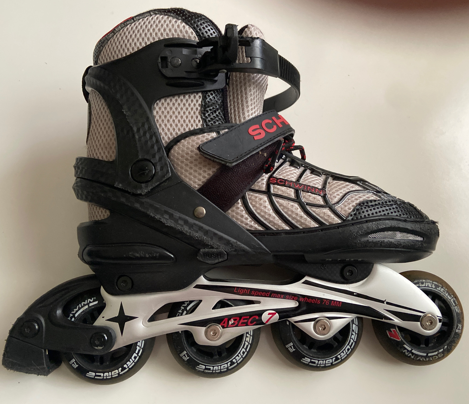 Schwinn Abec 7 Black/Red Adjustable Size Roller Blades Sz 6, 6.5, 7
