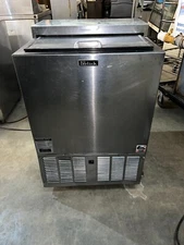 Perlick FR24 24″ Glass Froster With Stainless Steel Slide Top, 115 V