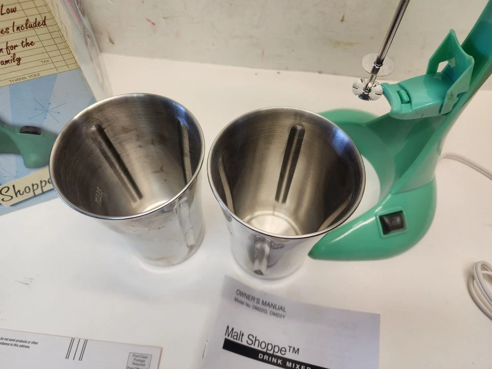 Mezclador de malta Salton Diner mezclador de batidos DM22g con 2 tazas para servir nuevo en caja Foto 4 de 4