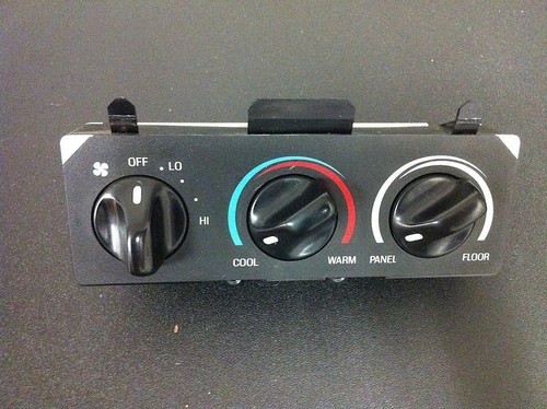 *SD+ * 1997 1998 Ford Expedition rear ac controls 3rd row heat tan ...