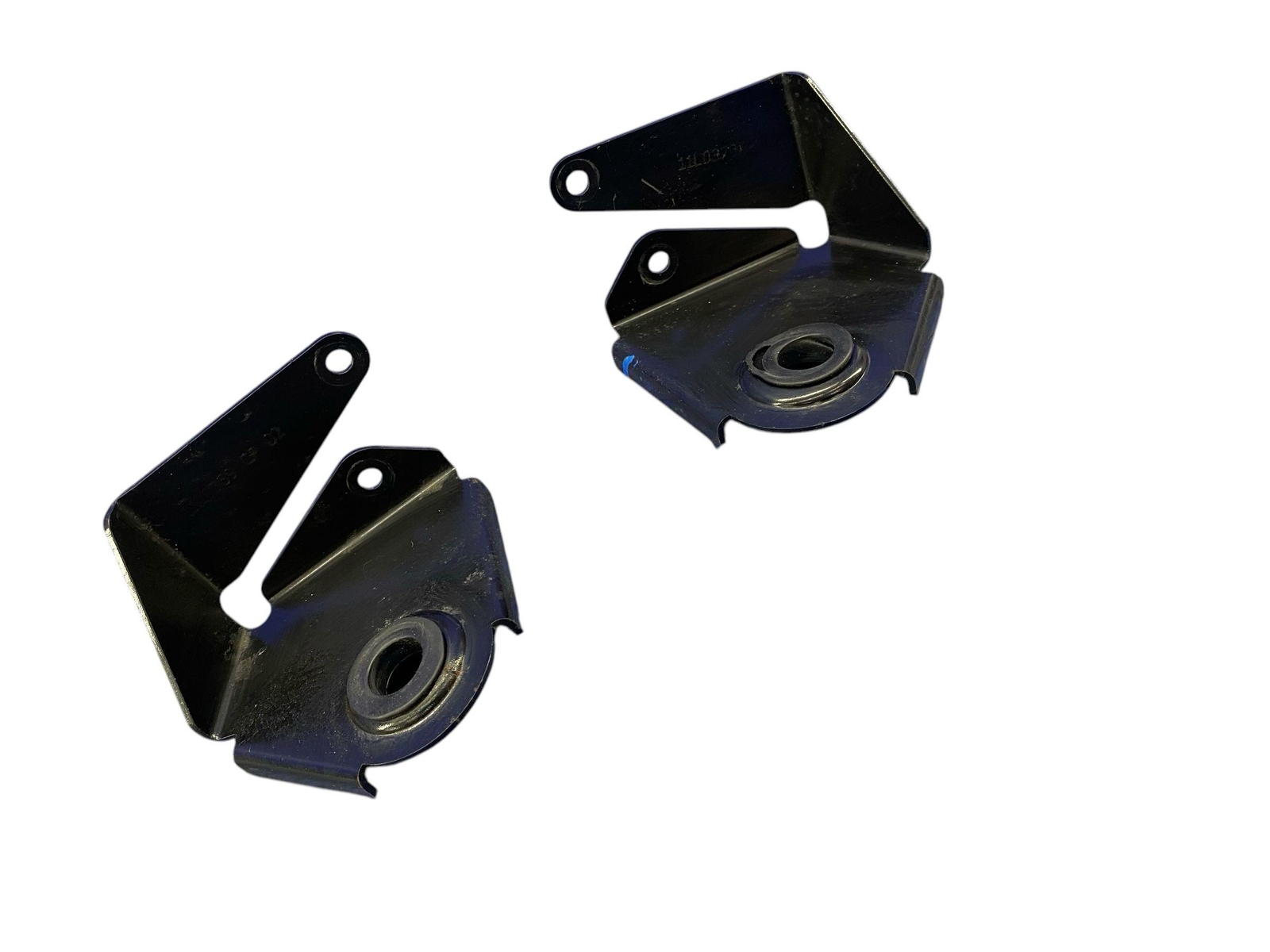 2016-2021 MCLAREN 570S REAR LEFT RIGHT RADIATOR SUPPORT BRACKET SET OEM