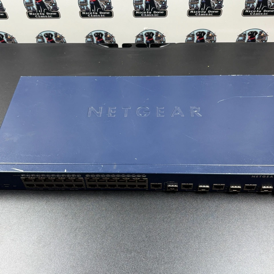 NETGEAR ProSafe FSM7328S 24+4 Port Fast Ethernet L3 Managed Stackable - TESTED - Image 2 of 4
