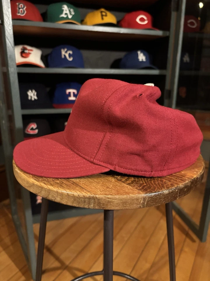 New Era Philadelphia Phillies Vintage Cap in Great Shape! Late 80's, Size 7 1/8 - Image 2 of 4