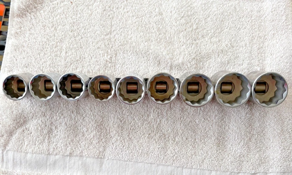 Allen Brand 12 PCS  Metric Socket Set 3/8 drive - Image 4 of 4