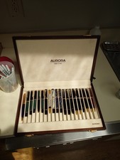 Pen Display Case With 20 Slots