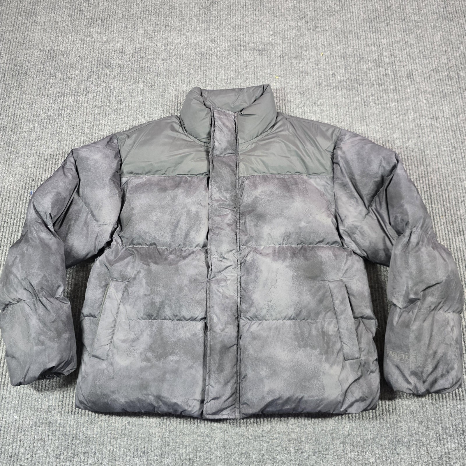 Fabletics Puffer Jacket Womens Medium Gray Insula… - image 1