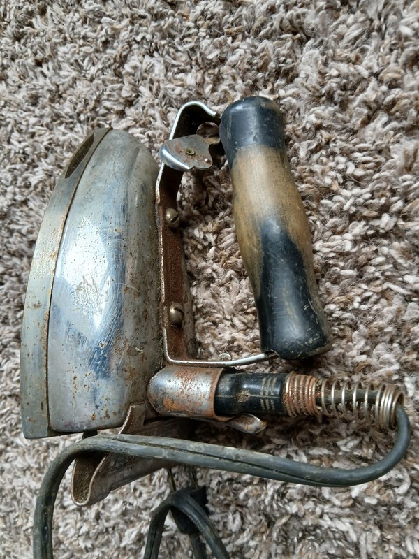 Vintage GE Hot Point Iron.