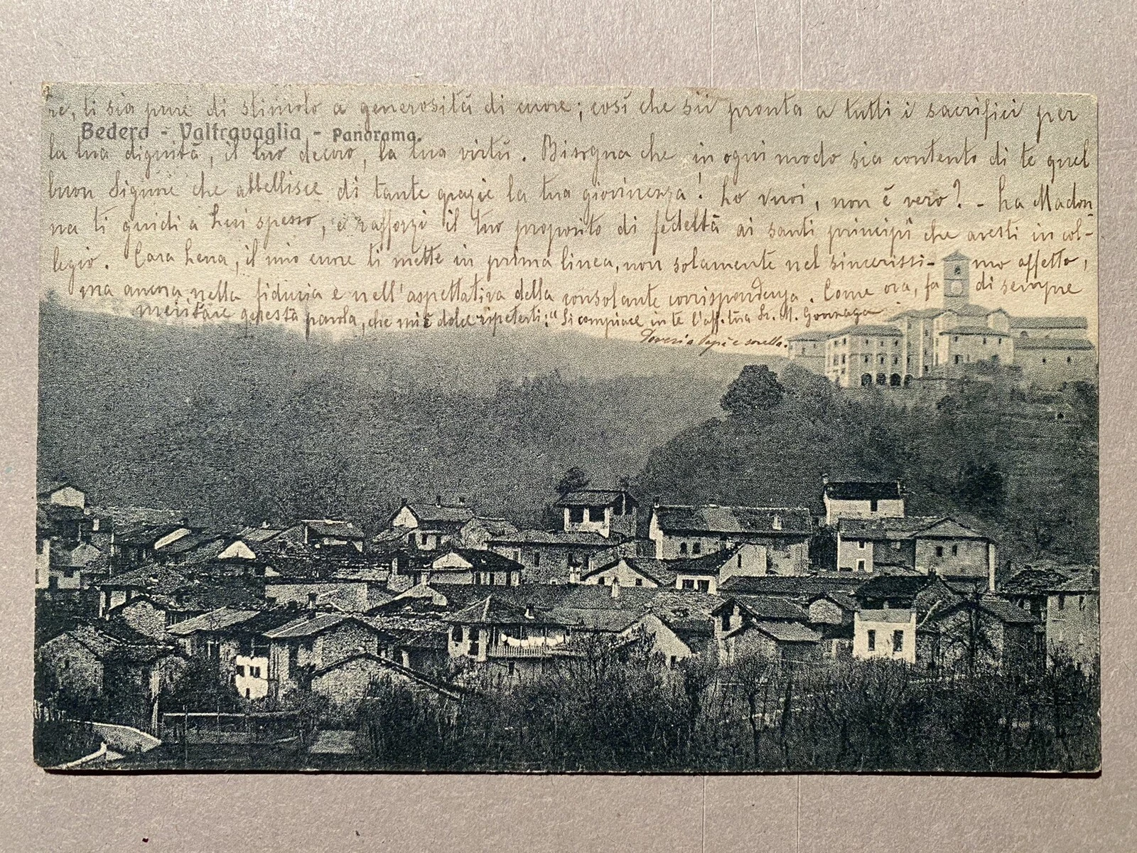 Foto 1 di 2