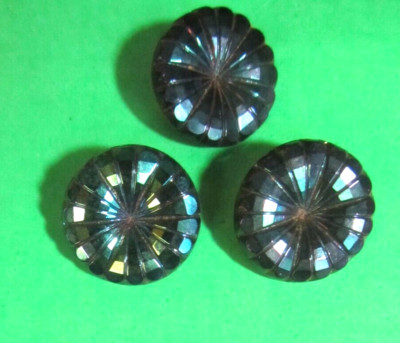 (3) MID-CENTURY COSTUMAKERS GLASS JET AURORA BOREALIS BUTTONS NOS W GERMANY-C17
