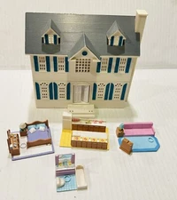 1994 Lewis Galoob Toys My Pretty Dollhouse House / Mansion w/ Accessories