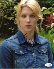Lucy Griffiths Robin Hood Autographed Signed 8x10 Photo ACOA #2