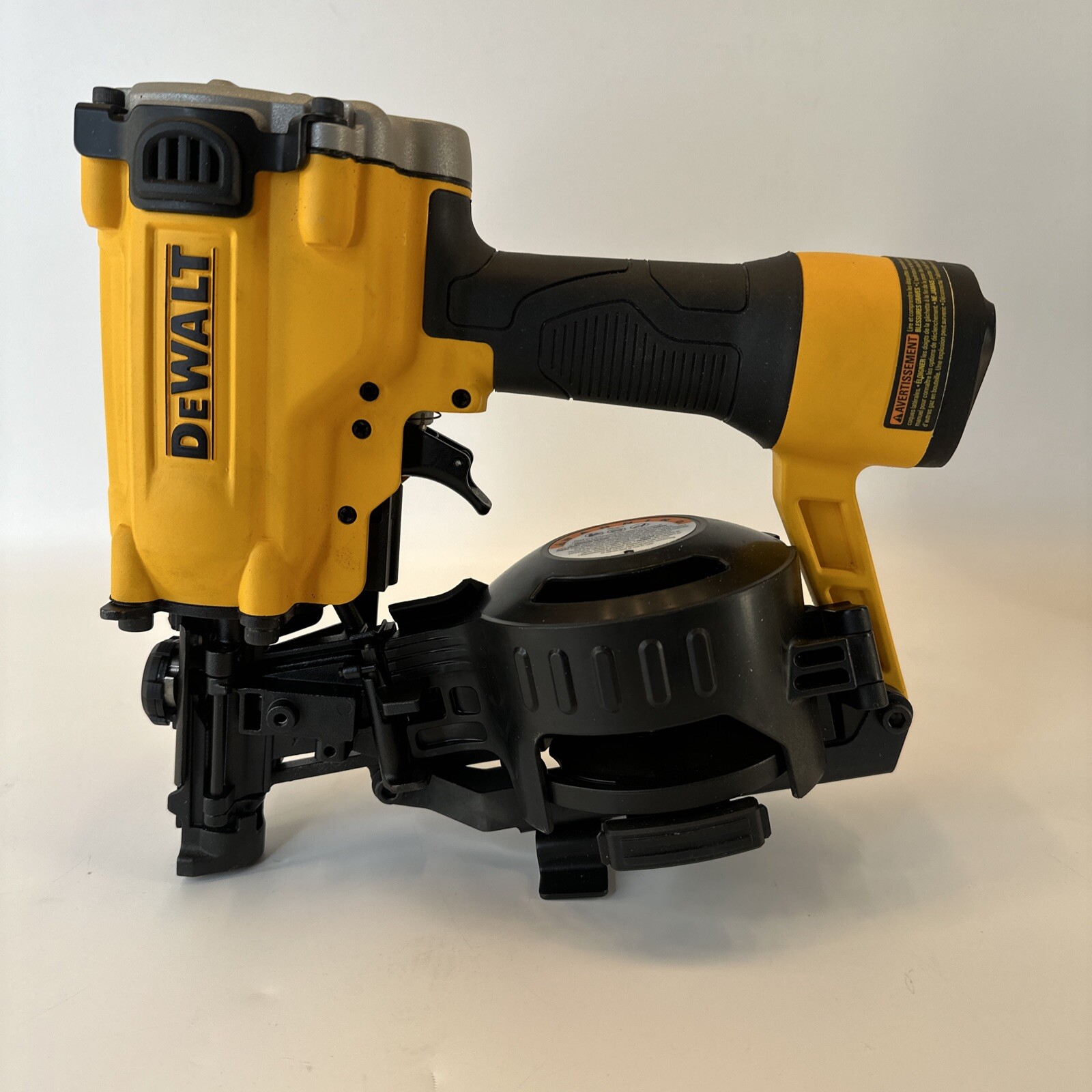 DeWALT 15 Degree Pneumatic Coil Roofing Nailer DW45RN 13/4” to 3/4” eBay