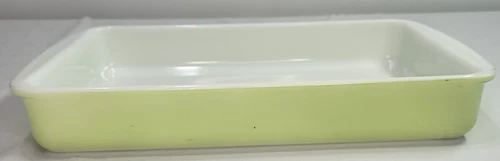 Pyrex Lime Green Yellow 2 Qt Casserole Baking Dish 8x12 Rectangle 232 Vintage